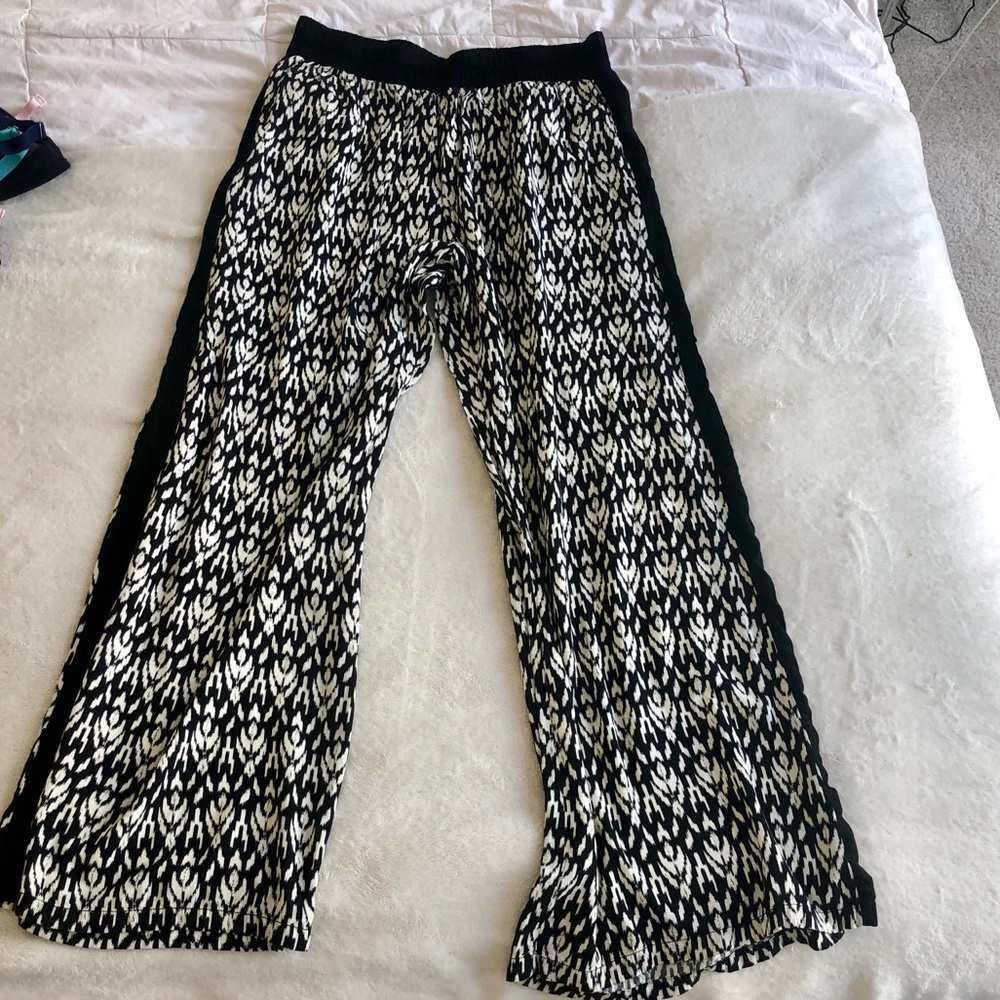 Printed Gaucho pants